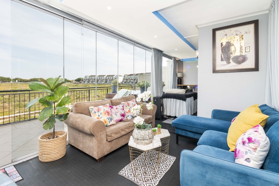 2 Bedroom Property for Sale in Royal Ascot Western Cape